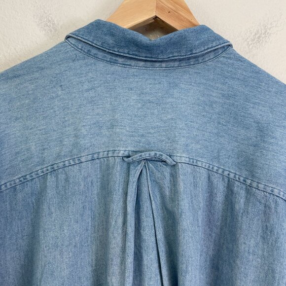 NEW Old Navy Womens Plus 3X Boyfriend Shirt Chambray Denim Relaxed Button Up Top - Picture 10 of 10